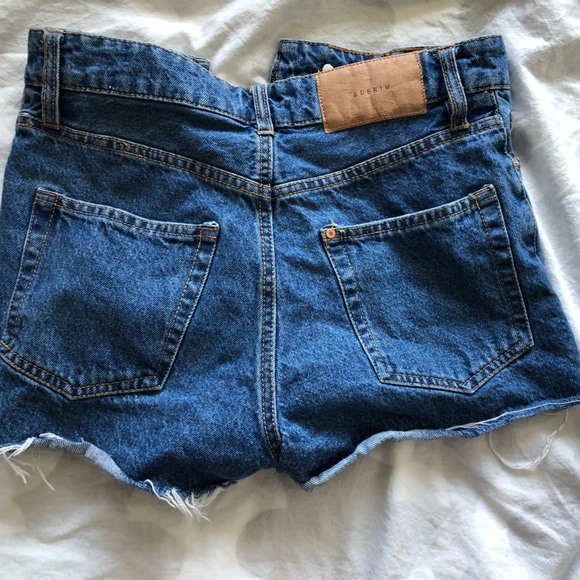 H&M Denim Shorts - Picture 2 of 3